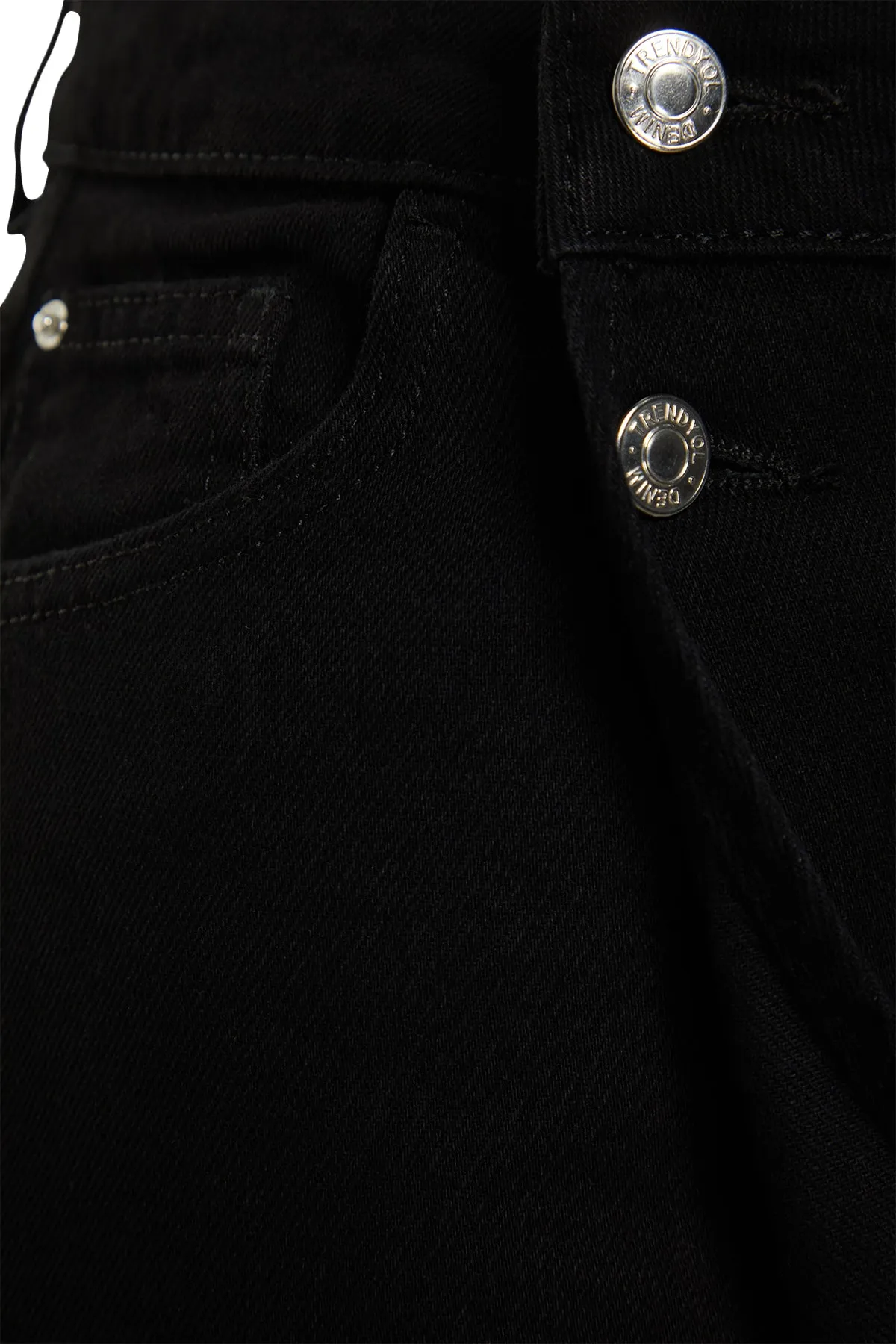 Trendyol Curve  Schwarzer Shorts-Rock mit hohem Bund und Quasten und Quasten TBBSS23AP00008