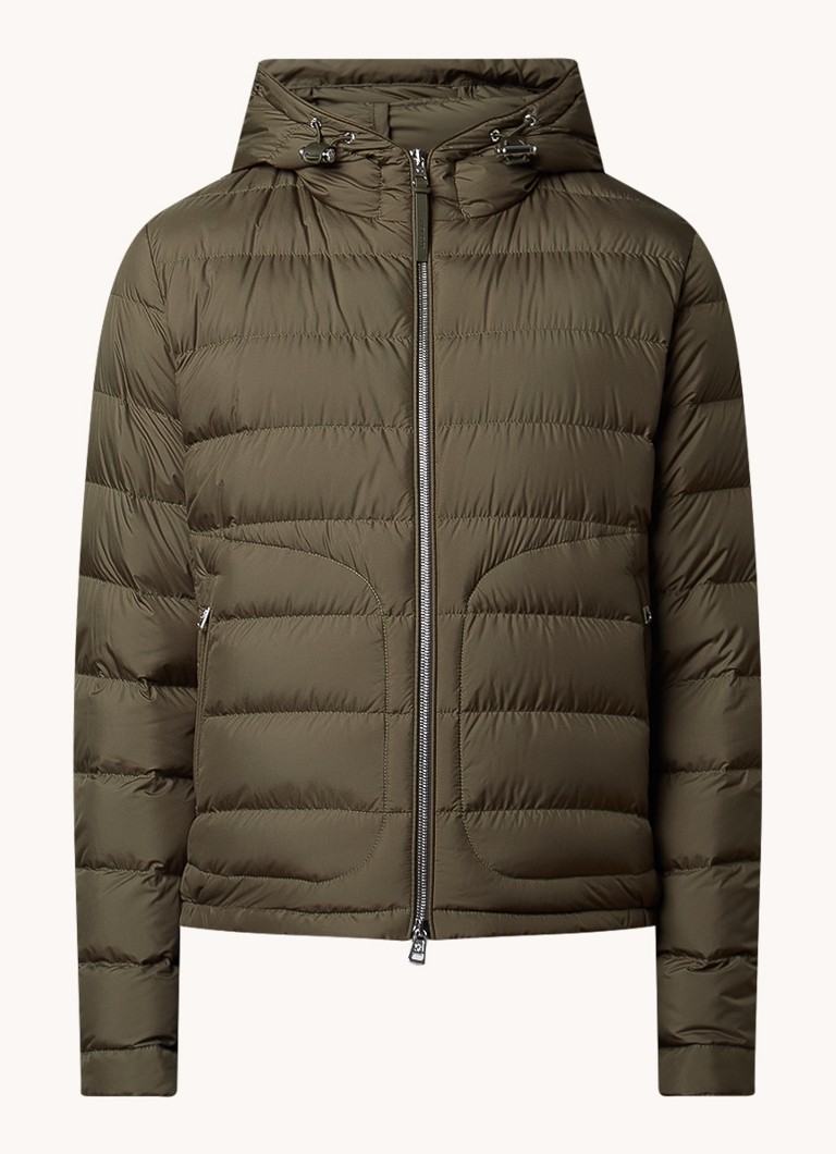 Jachetă matlasată Moncler Sestriere cu glugă, umplută cu puf de gâscă.