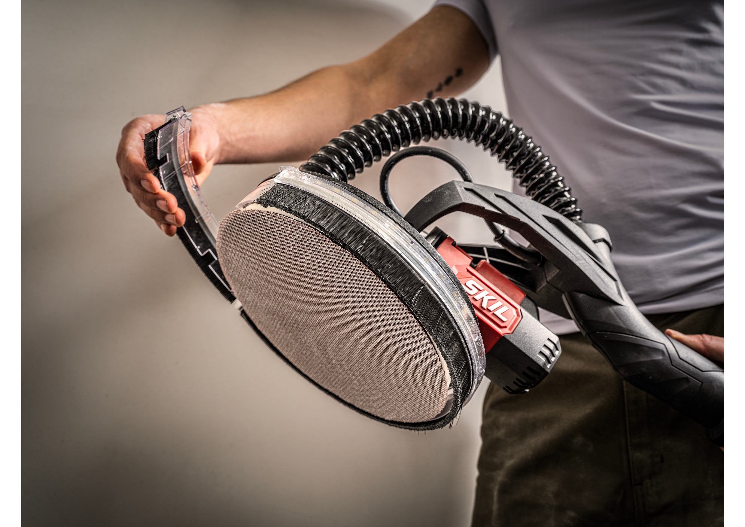 SKIL SR1E7521DA Væg- og loftsliber 750W 225 mm i taske