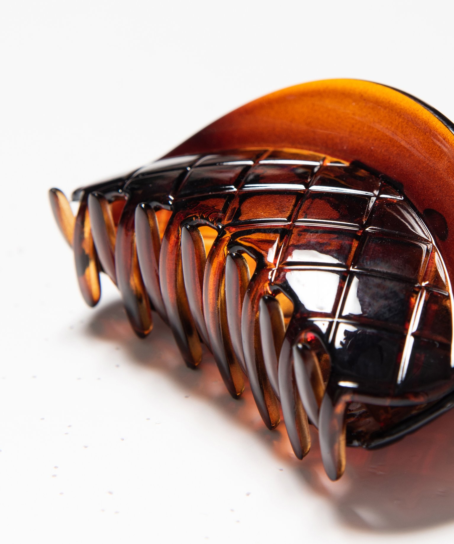 Pince crabe femme pour les cheveux aspect matelassé marron | GEMO