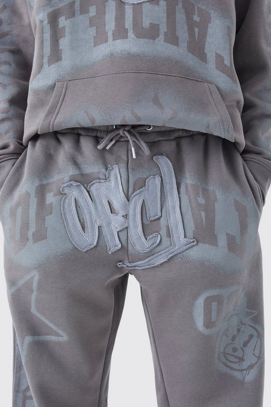 Lockere Jogginghose mit Graffiti-Applikation