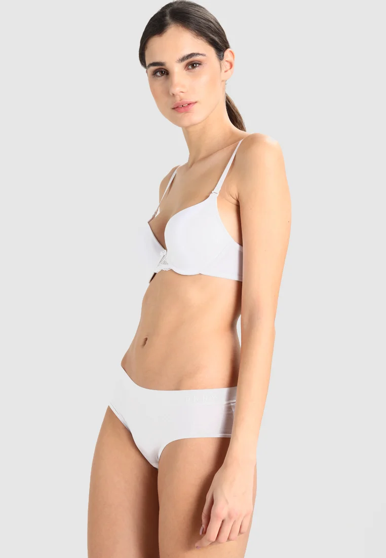 Triumph LOVELY - Sujetador con tirantes ajustables