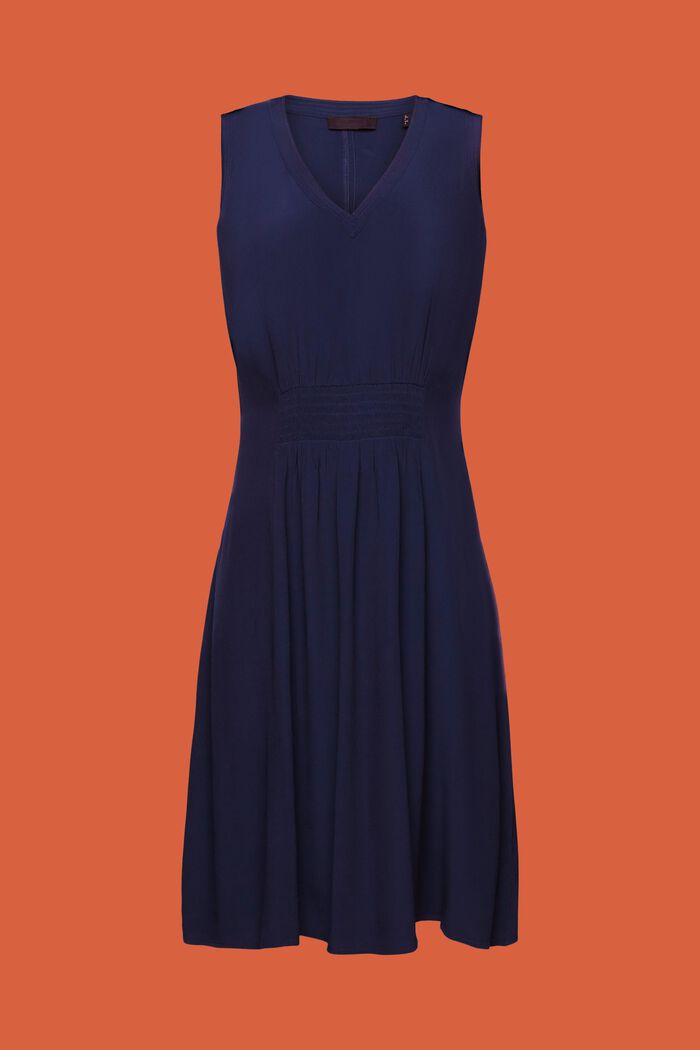 A-Linien-Kleid mit gesmokter Taille
