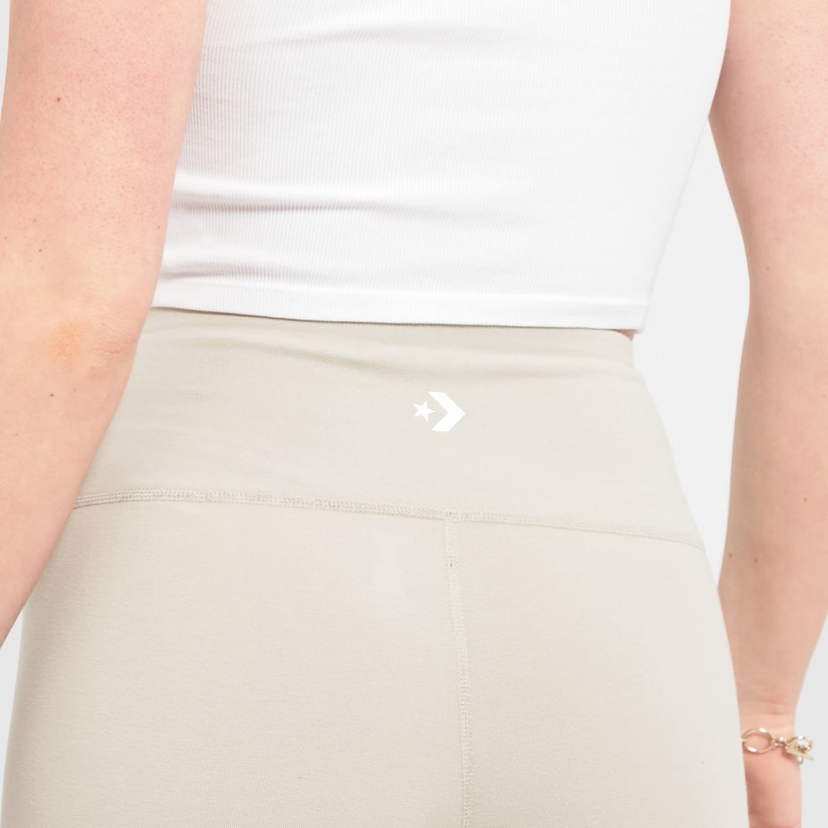 Converse – Stenfärgade cykelshorts med ordmärke