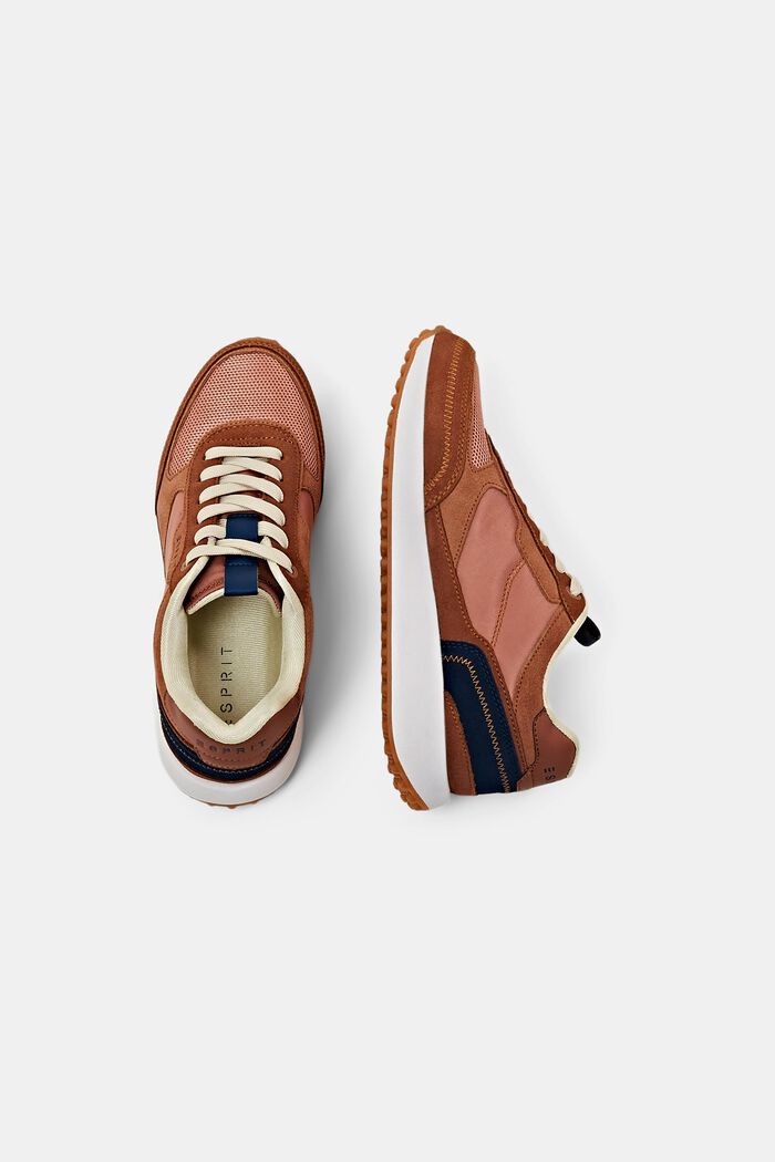 Sneakers aus Wildleder