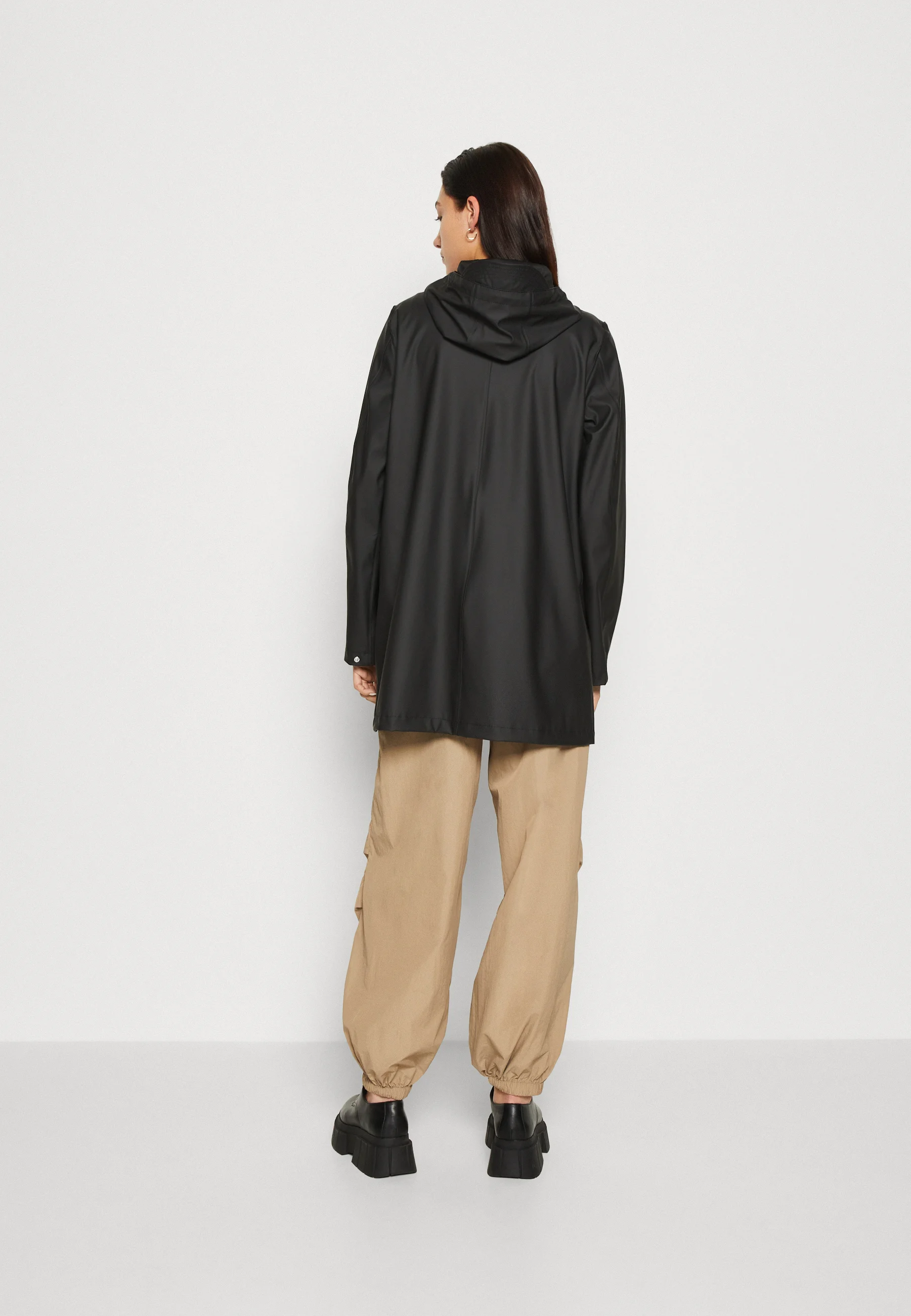 Parka Noisy May