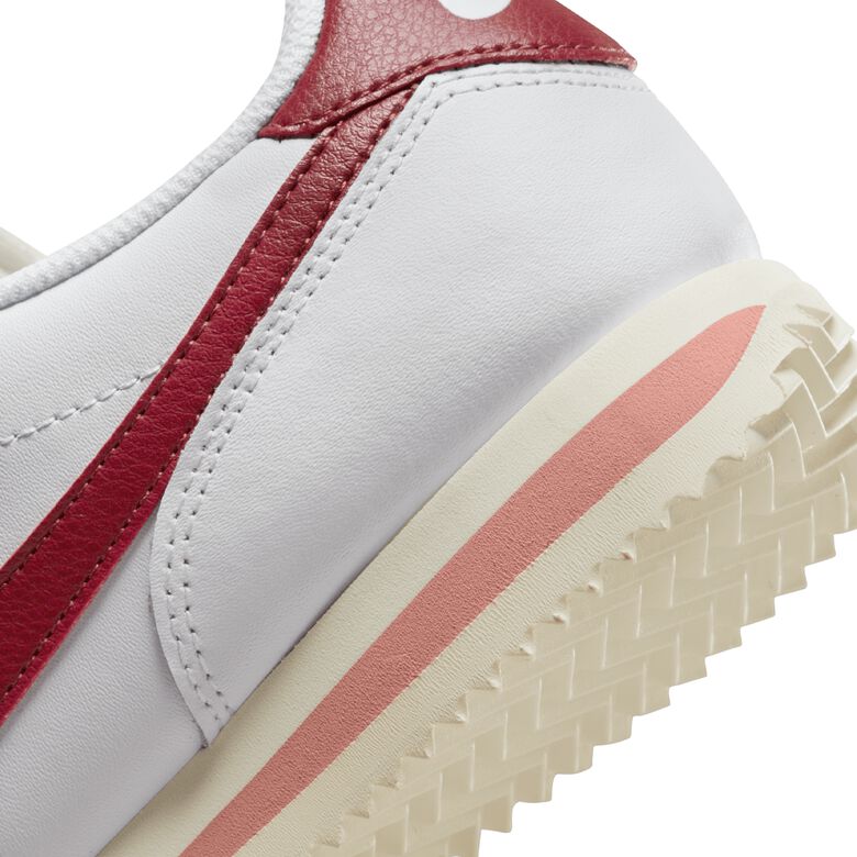 NIKE Wmns Cortez white/cedar/red stardust/sail