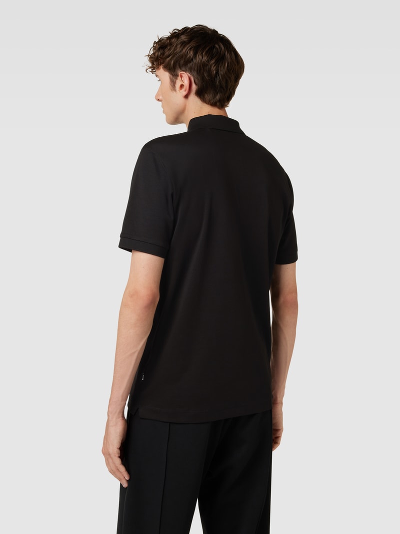 Slim Fit Poloshirt mit Kontrastsreifen in schwarz
