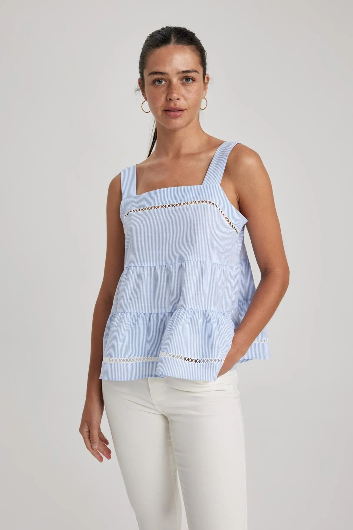 DeFacto  Bluse mit Riemchenkragen und quadratischem Kragen, 100 % Baumwolle, A9414ax23hs