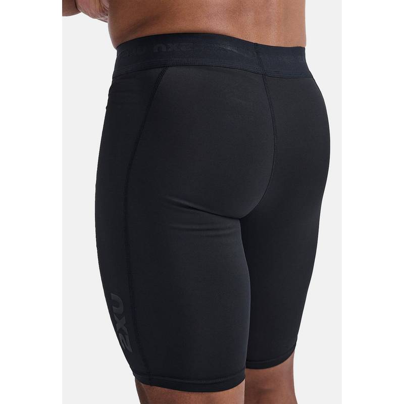 2XU Base Layer Compression Funktionsshorts Herren