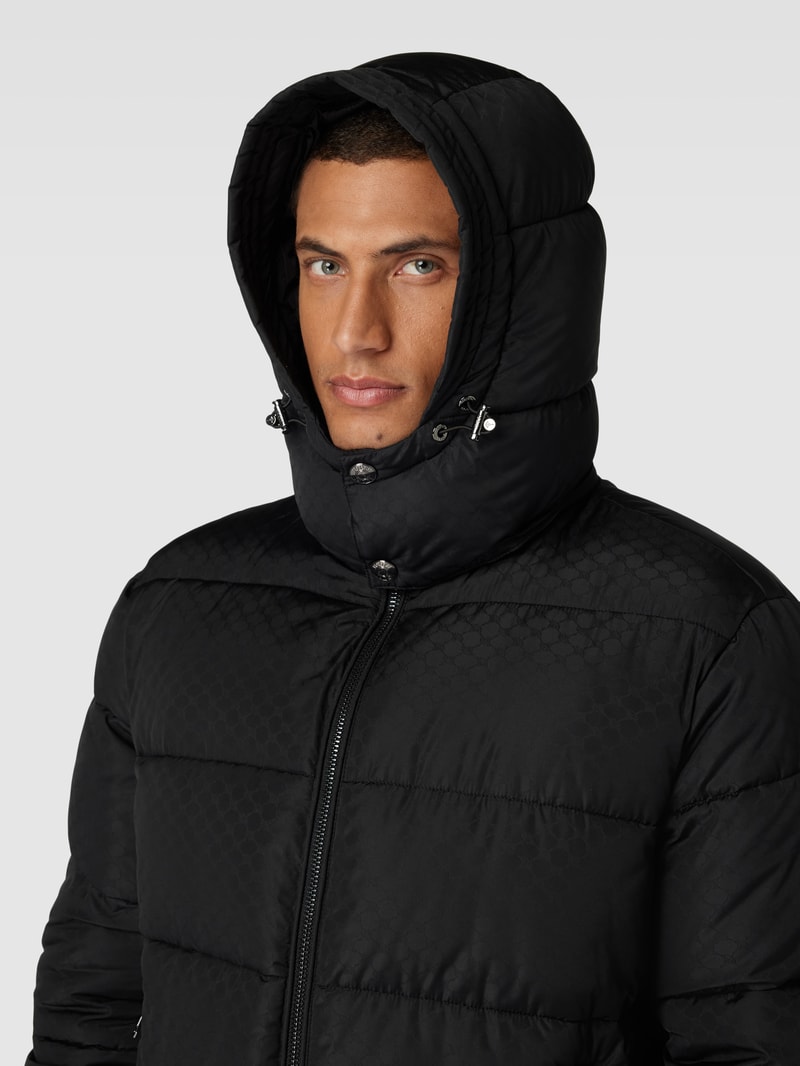 Steppjacke mit Kapuze Modell 'Vastos' in schwarz