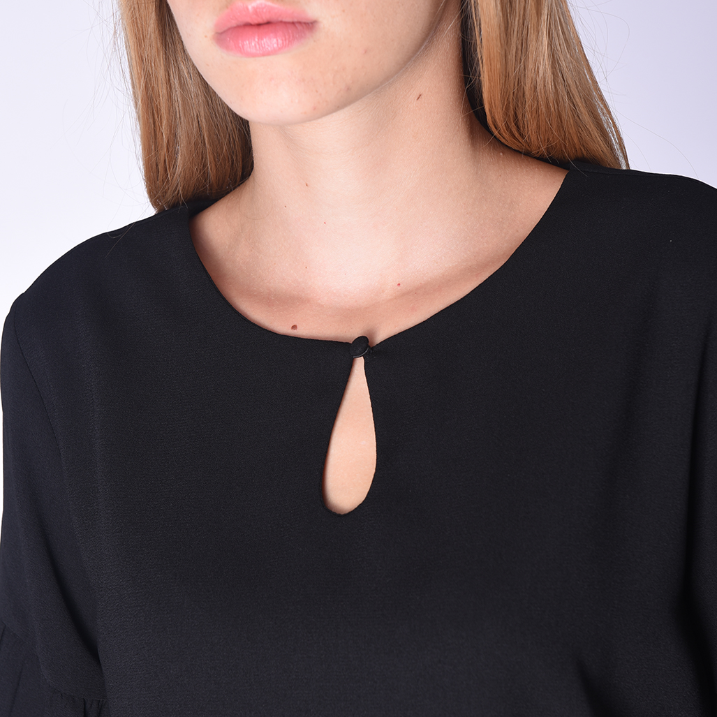 CARA  Blouse à manches 3/4 cloutées