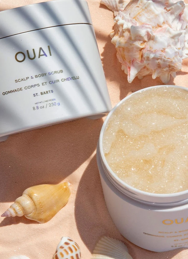 Exfoliant pentru corp și păr OUAI Saint-Barthélemy
