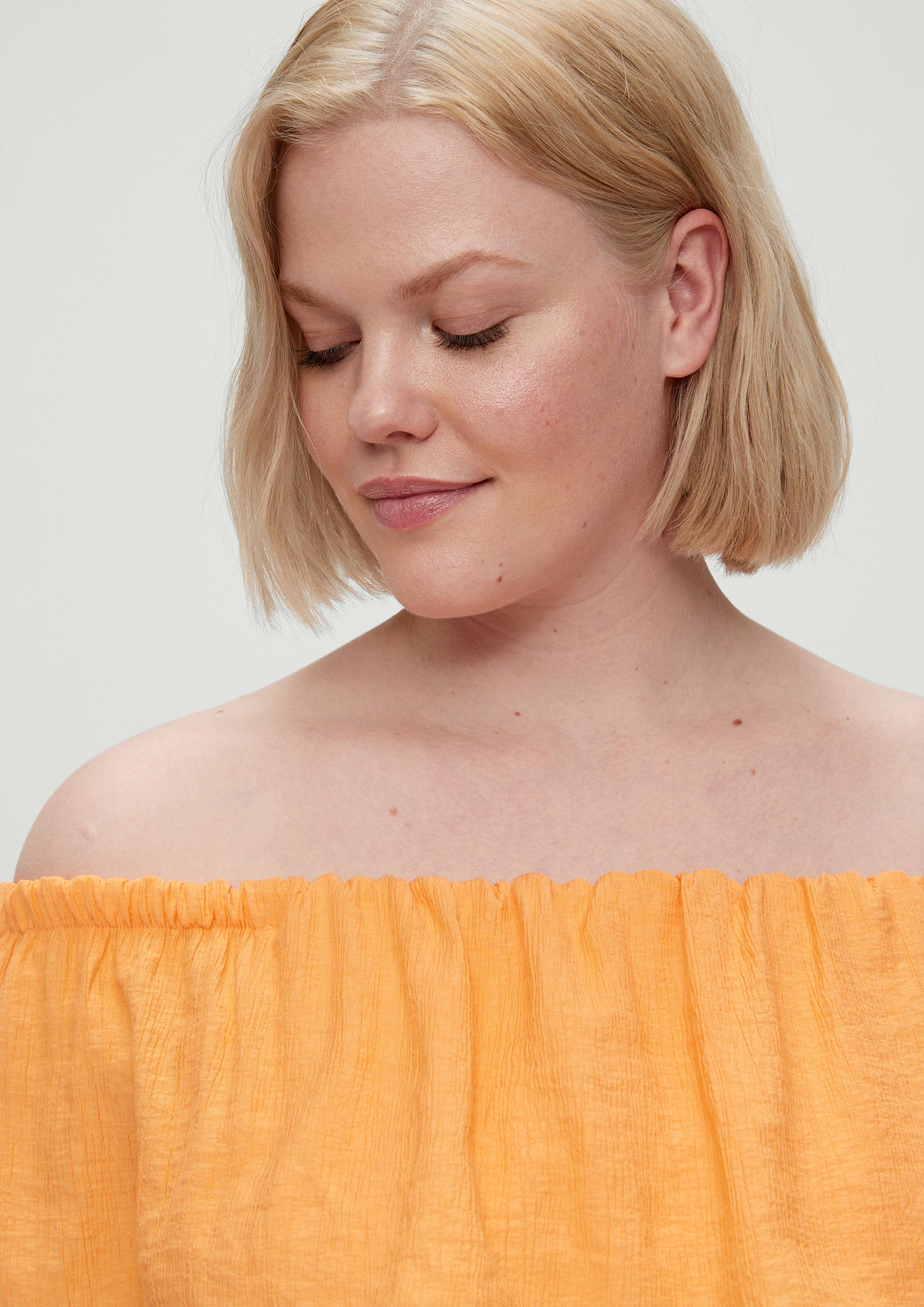Crinkle-Bluse mit Carmenausschnitt  2130979-2129