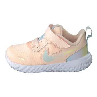 Nike Revolution 5 SE Sneaker in rosa