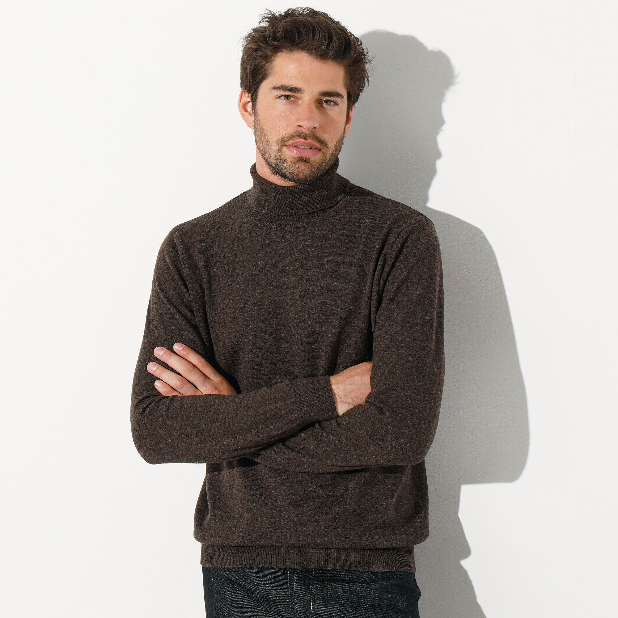 Pull col roulé en laine mélangée