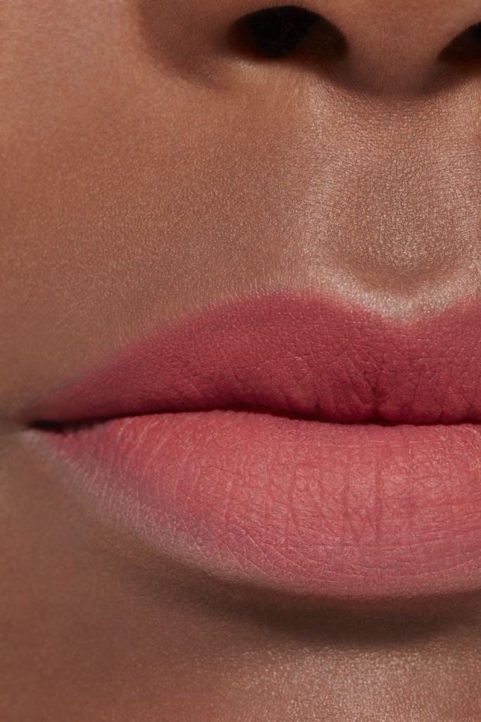 CHANEL ROUGE ALLURE LIQUID POWDER FLUID-LIPPENSTIFT MIT MATTEM PUDEREFFEKT