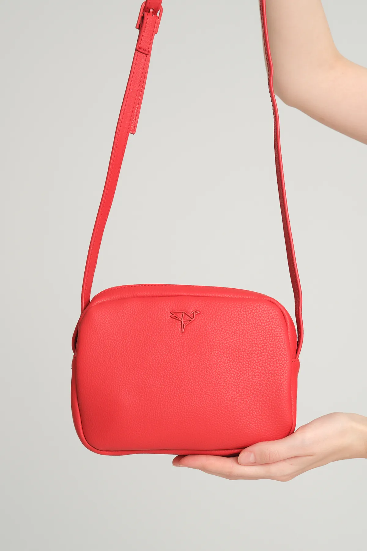 Garbalia  Liberty Red Damen-Minitasche mit Reißverschluss, verstellbarem Schultergurt mit Kreuzgriff