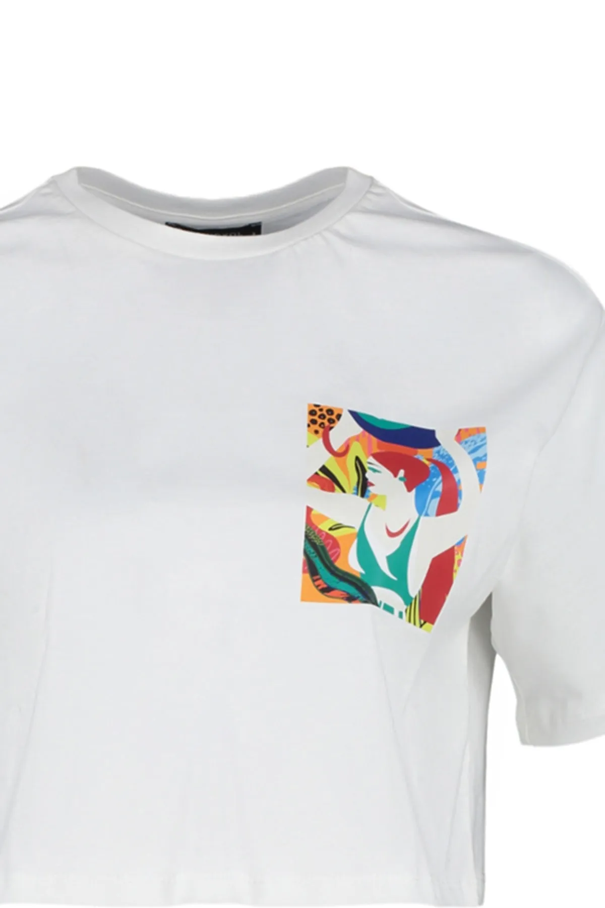 Trendyol Collection  Weißes, 100 % Baumwolle bedrucktes, entspanntes/weites, entspannt geschnittenes, kurzes Strick-T-Shirt mit Rundhalsausschnitt TWOSS23TS00369