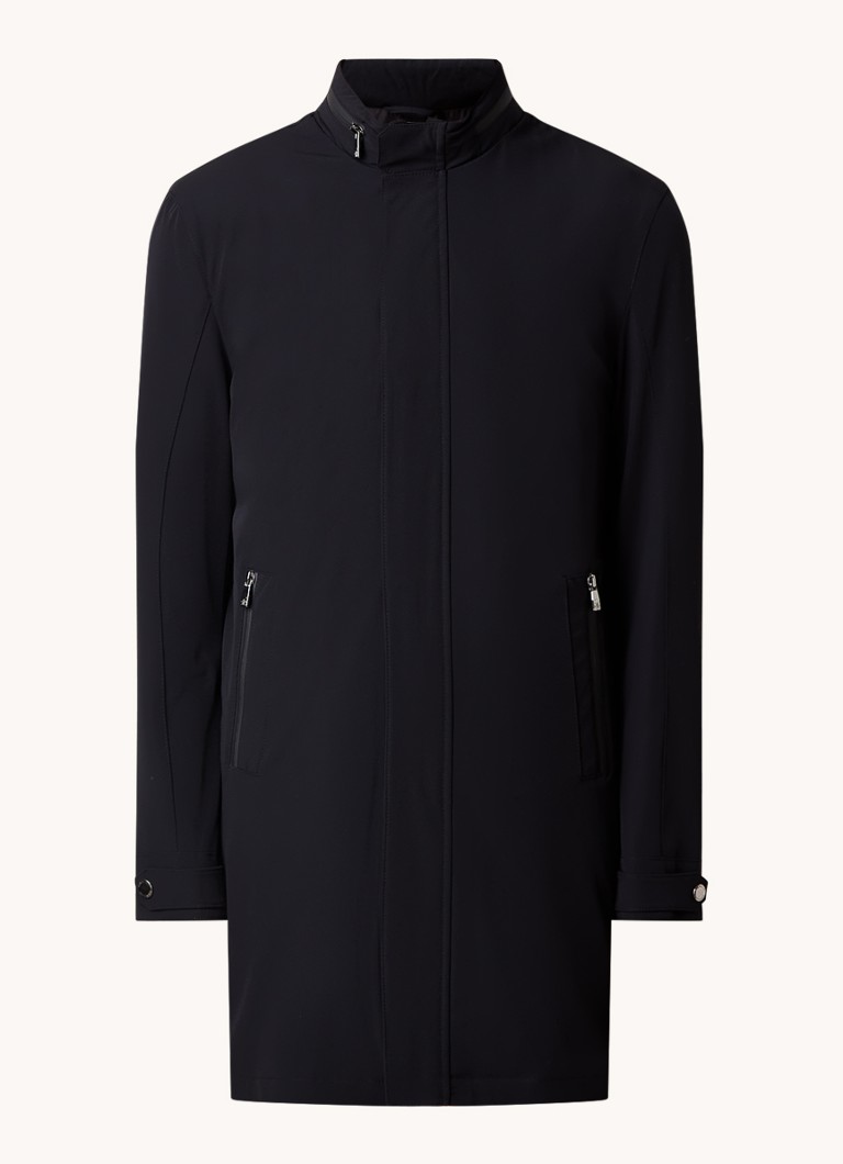 Parka Corneliani s kapucí, která se dá sbalit, a kapsami na zip