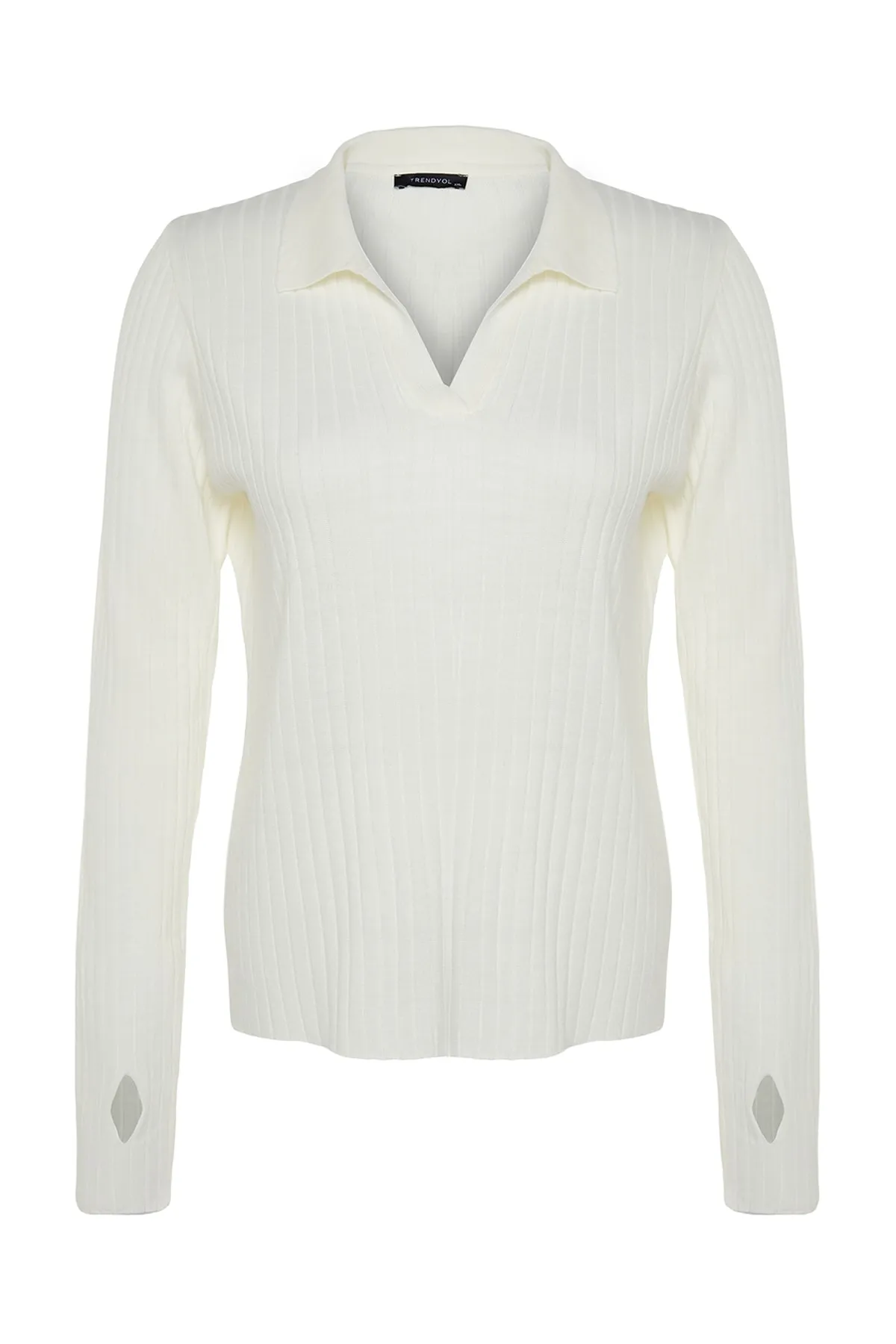 Trendyol Curve  Ecrufarbener Strickpullover mit Polokragen und Ärmeldetail TBBAW24AN00048