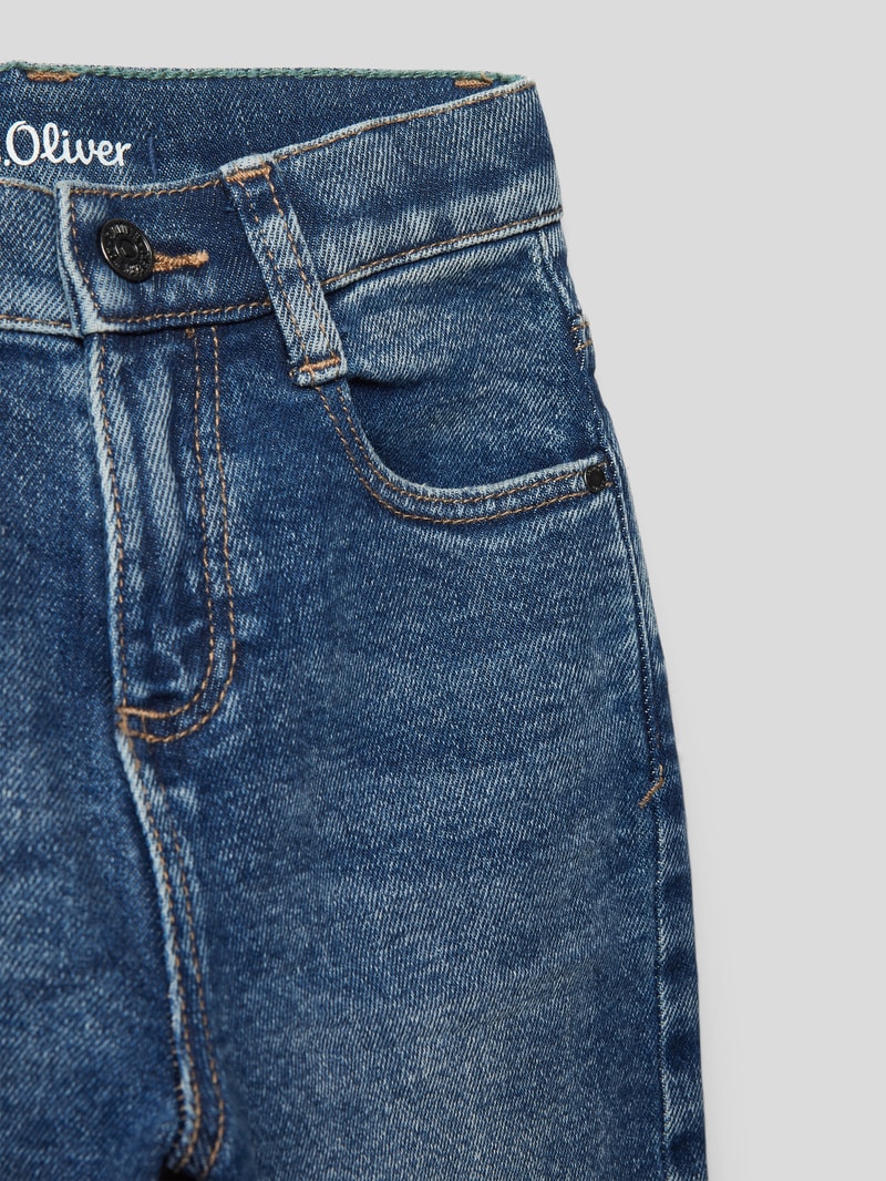 Slim Fit Jeans mit Knopf- und Reißverschluss in blau