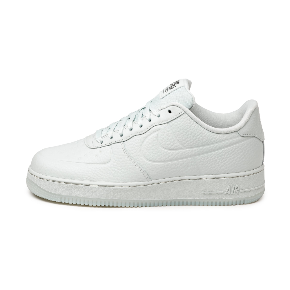 Nike Air Force 1 07 Pro Tech FB8875-002 / grau