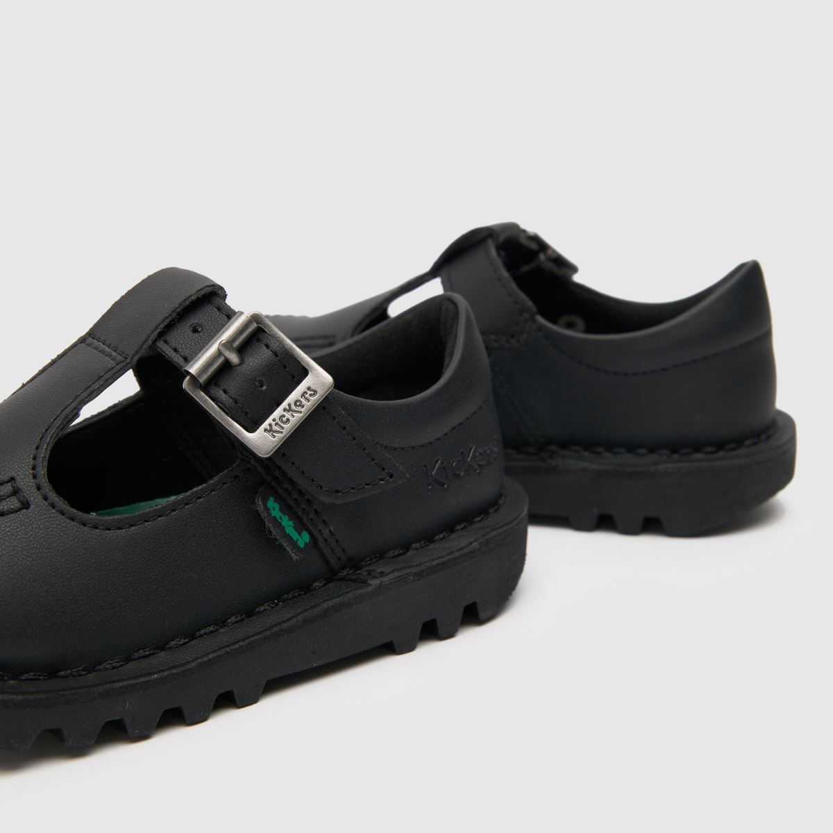 Kickers svarta t-bar flickskor för småbarn
