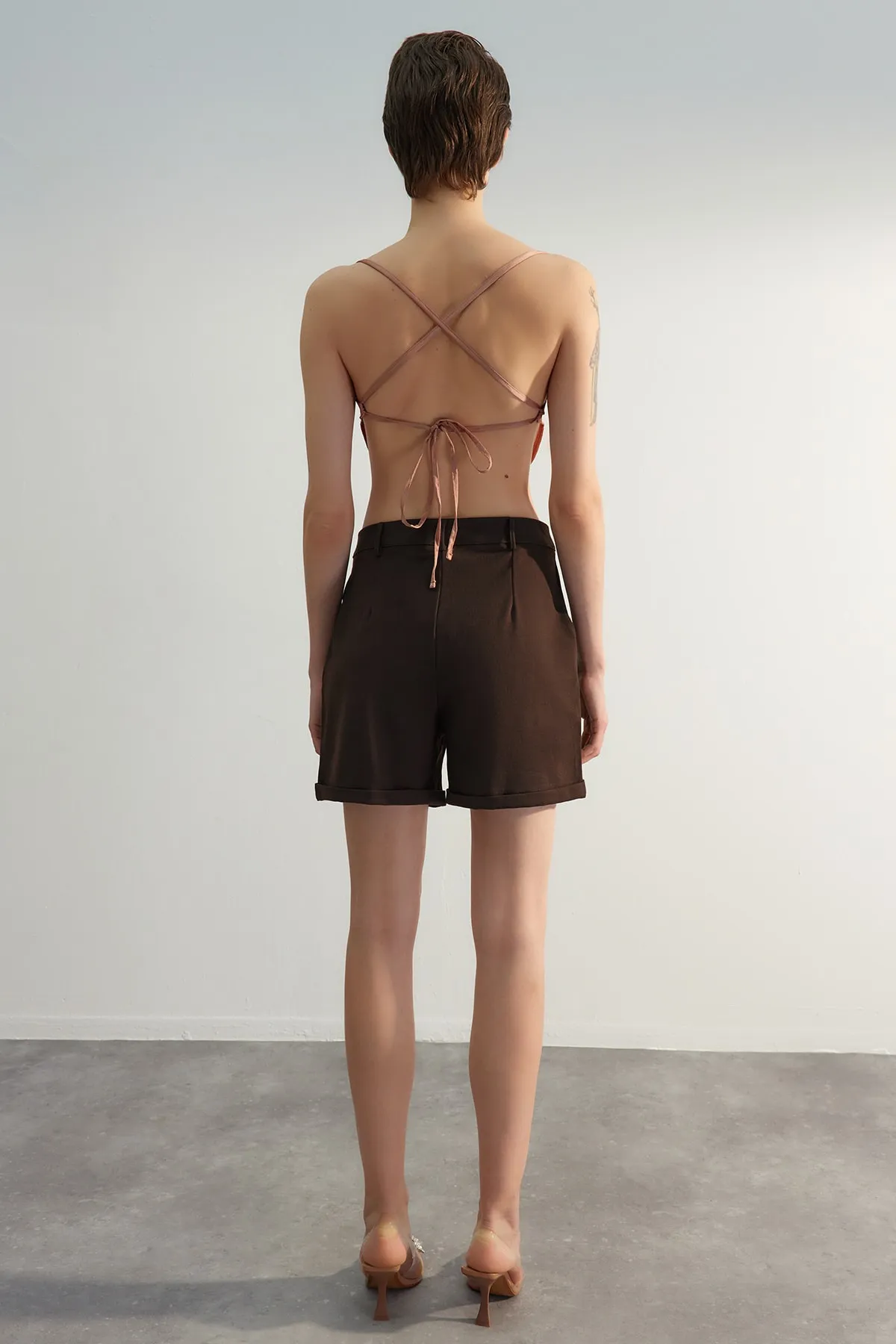 Trendyol Collection  Shorts - Braun - Hoher Bund