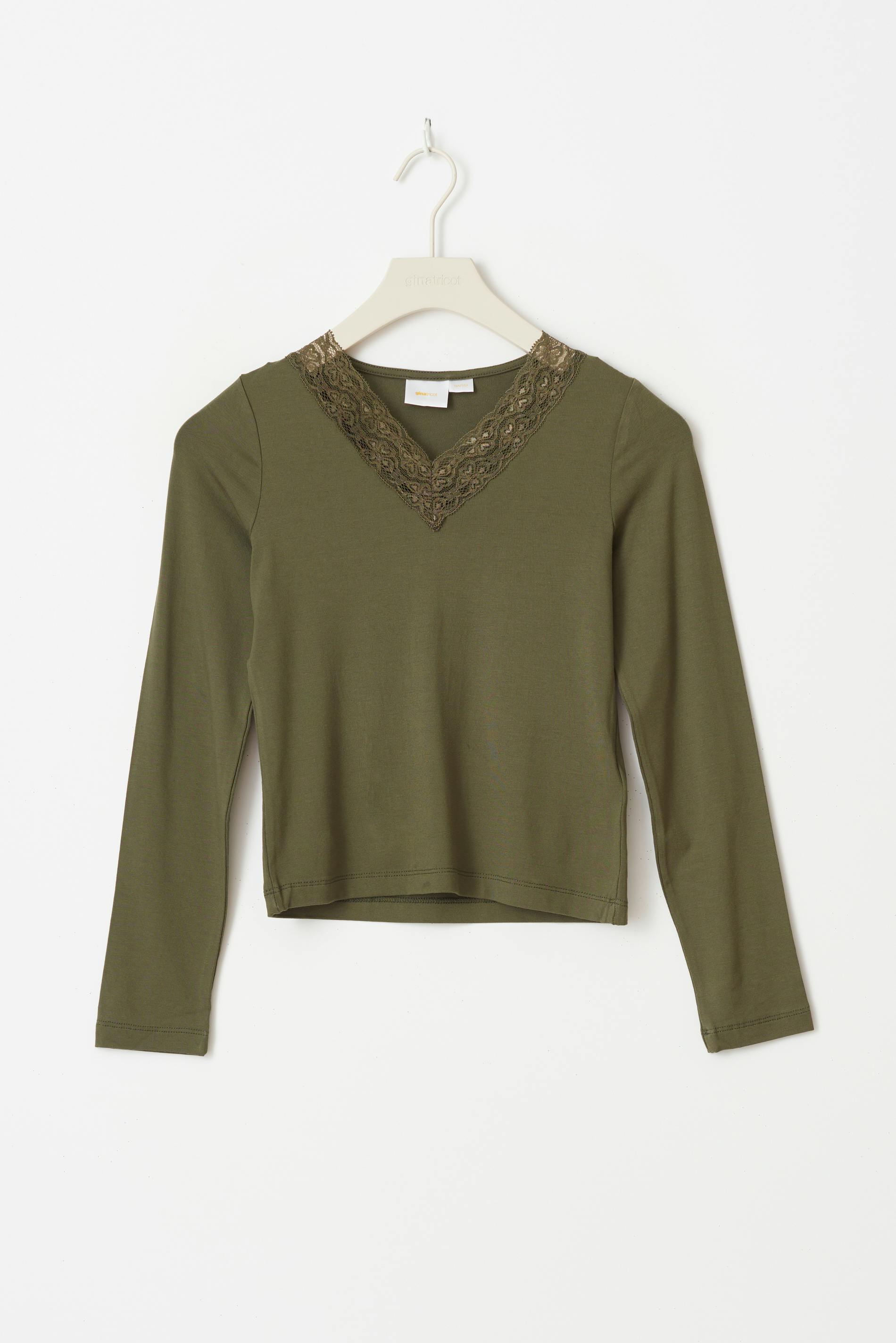 Y lace top