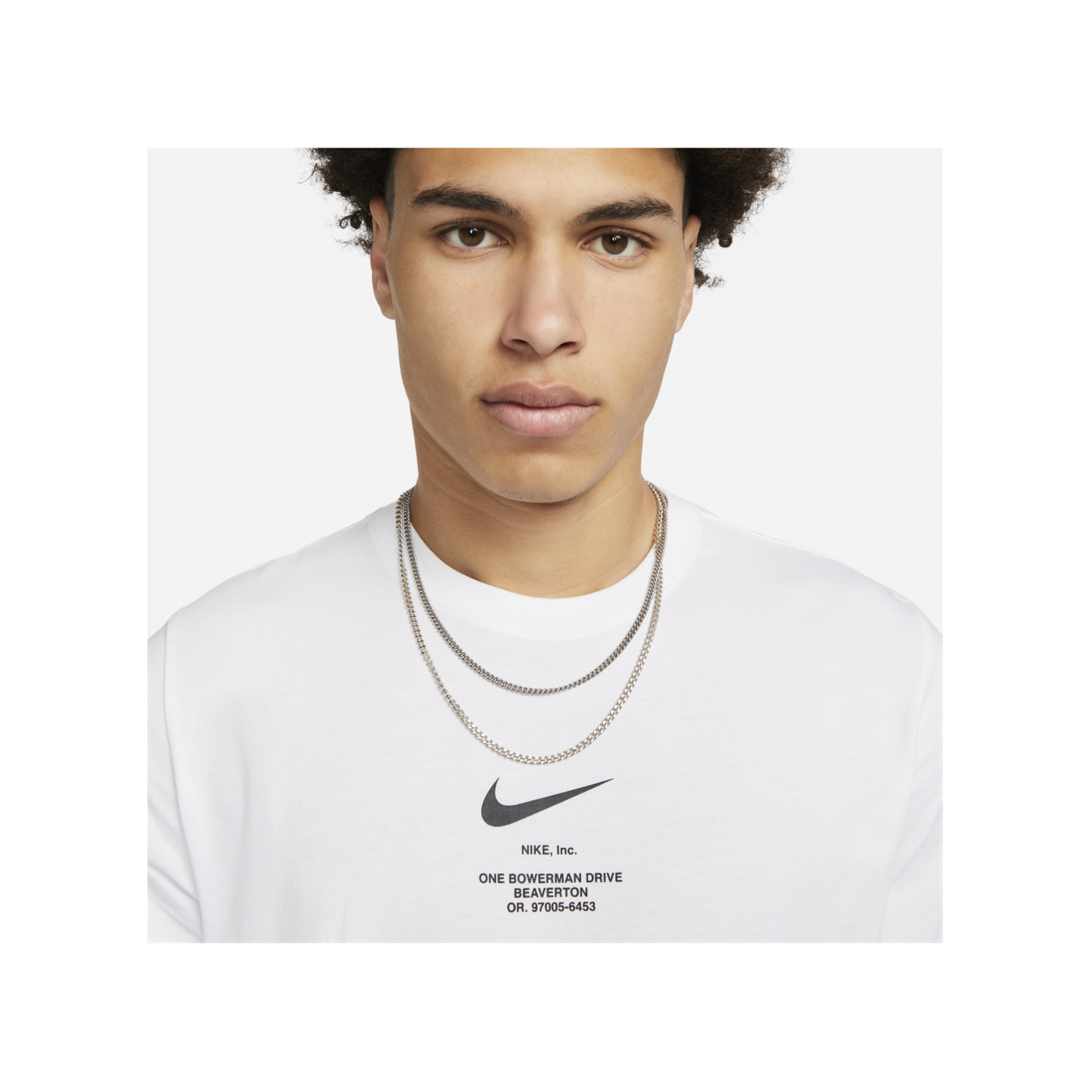 Nike Sportswear Graphic T-Shirt Weiss F100