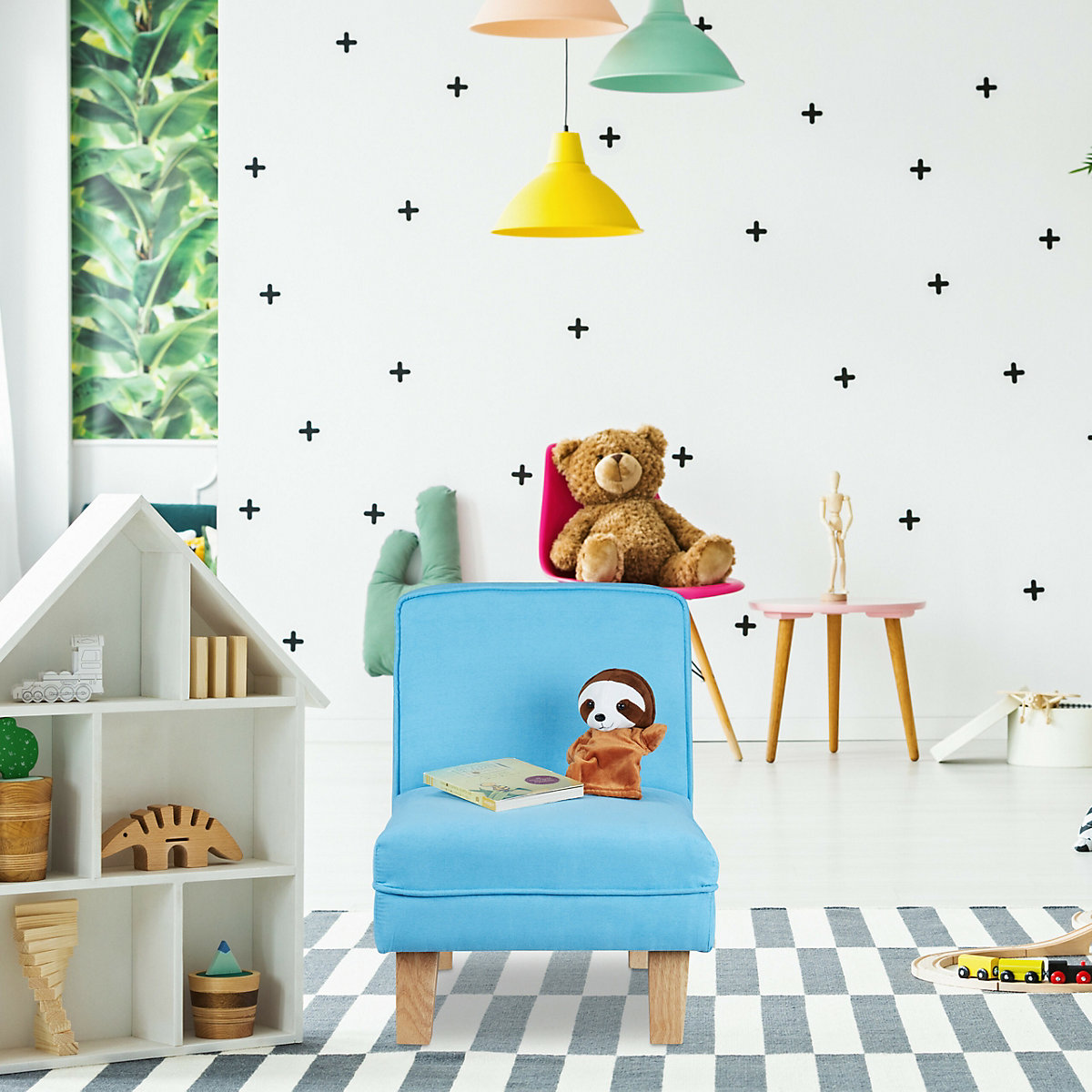 Kindersessel mit Holzfüßen