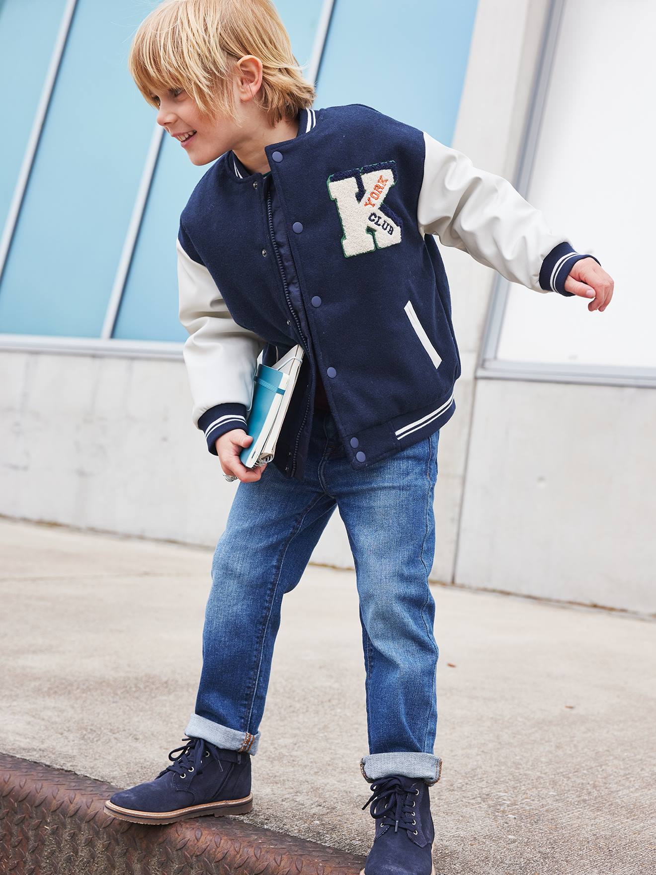 Blouson Teddy garçon lettre en bouclettes. marine