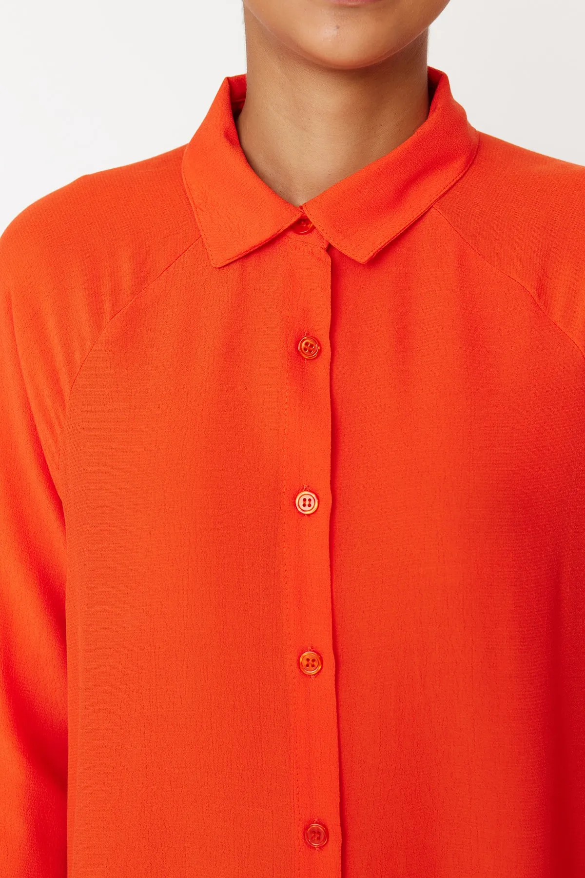 Trendyol Modest  Oranges Hemdblusenkleid aus 100 % Viskosegewebe TCTSS23EB00020