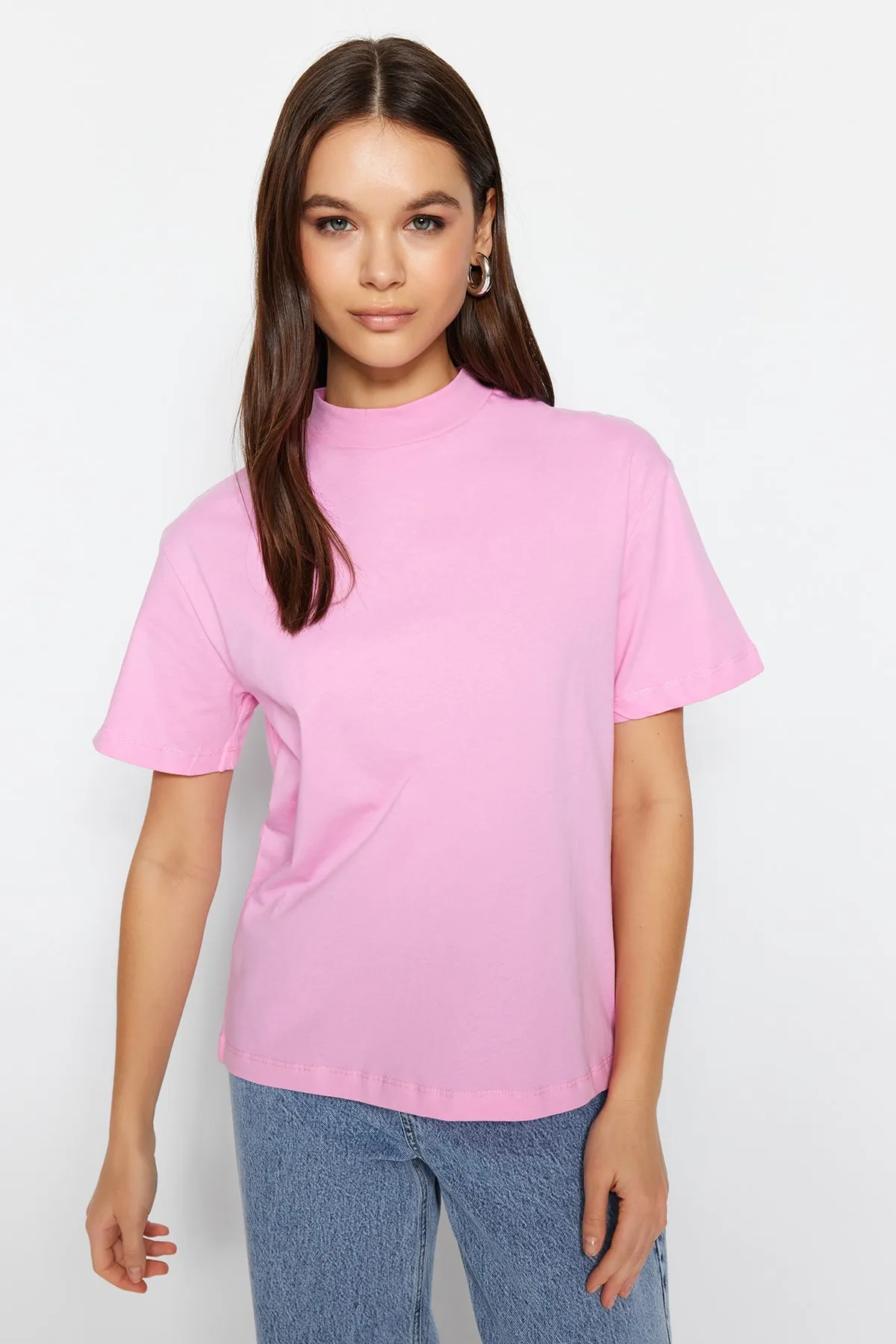 Trendyol Collection  Rosa-weißes 2er-Pack Basic-Strick-T-Shirts mit Stehkragen aus 100 % Baumwolle TWOSS20TS1500