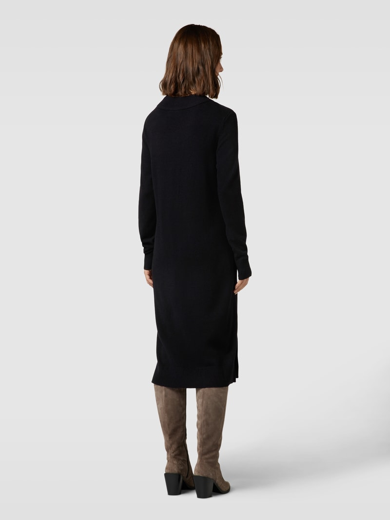 Knielanges Strickkleid mit Seitenschlitzen Modell 'Viril' in schwarz