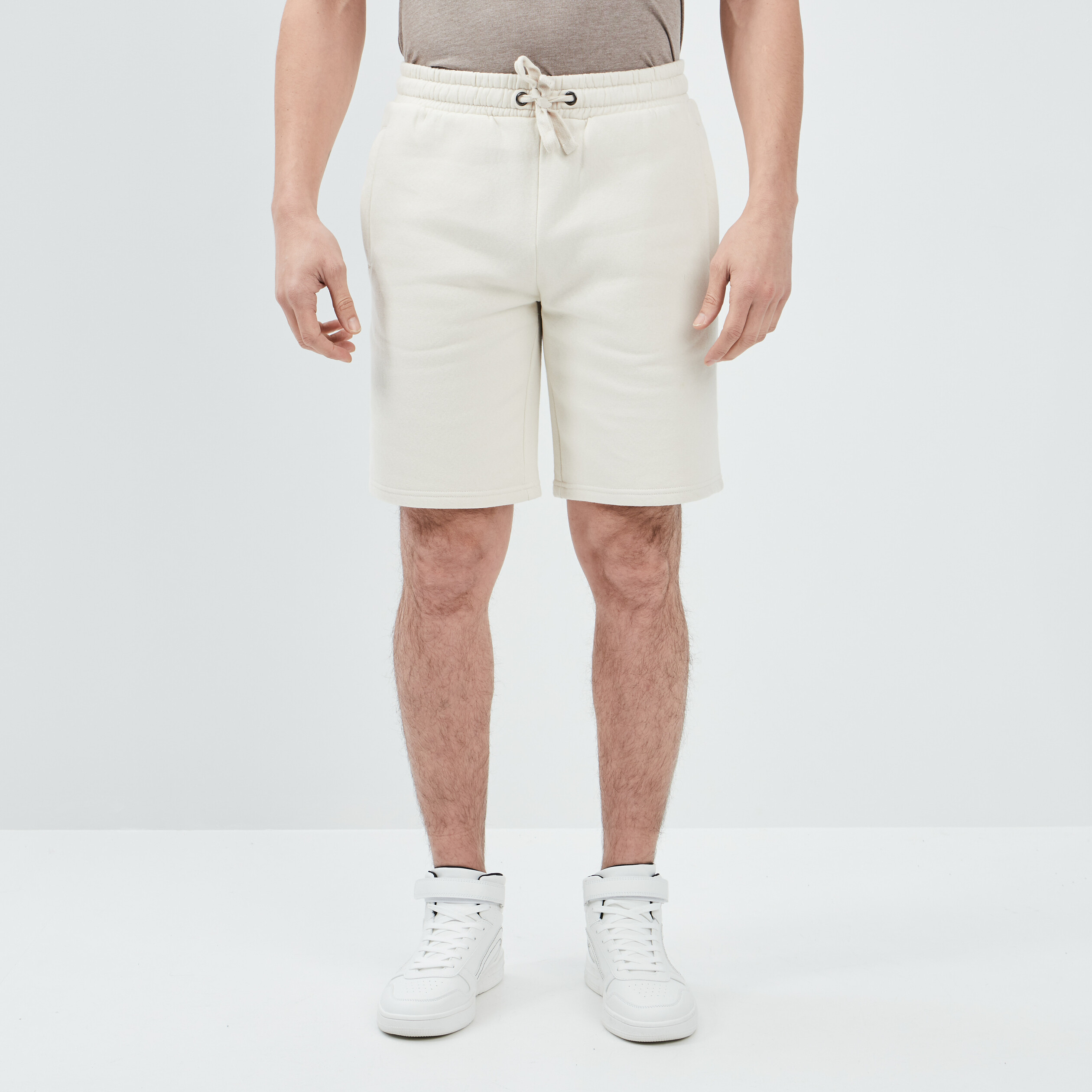 Short molletonné droit creme homme | La Halle