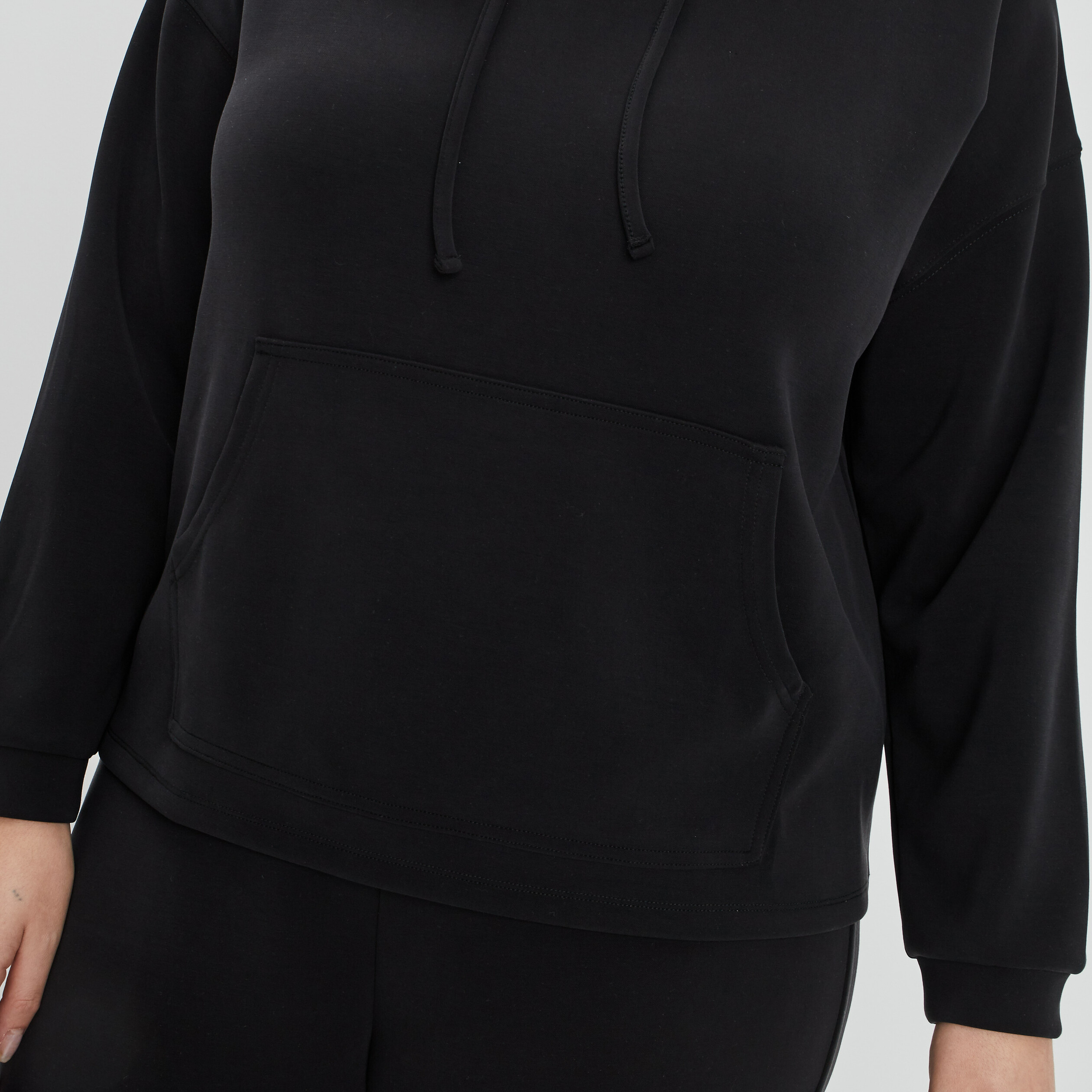 Sweat à capuche hoodie noir femme grande taille | La Halle
