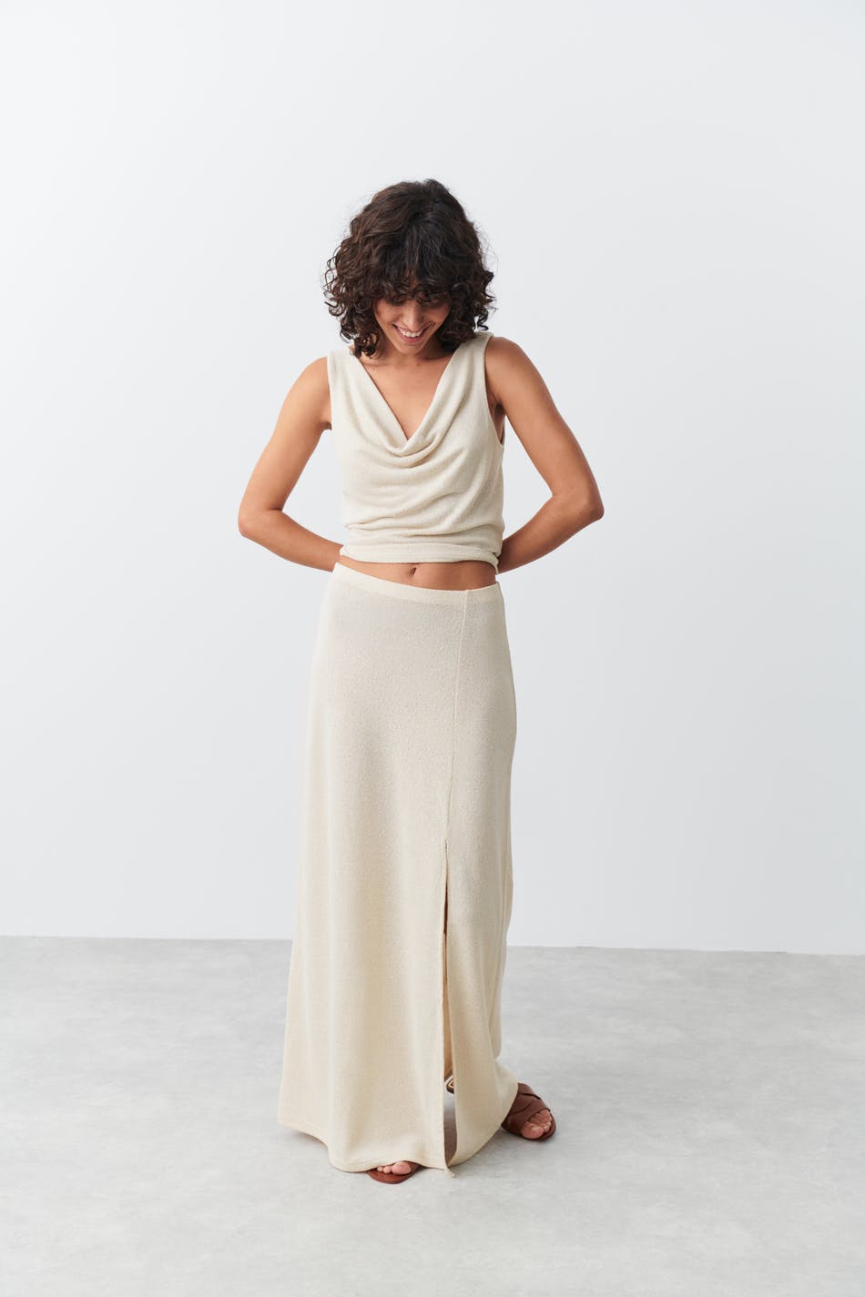 Maxi slit skirt