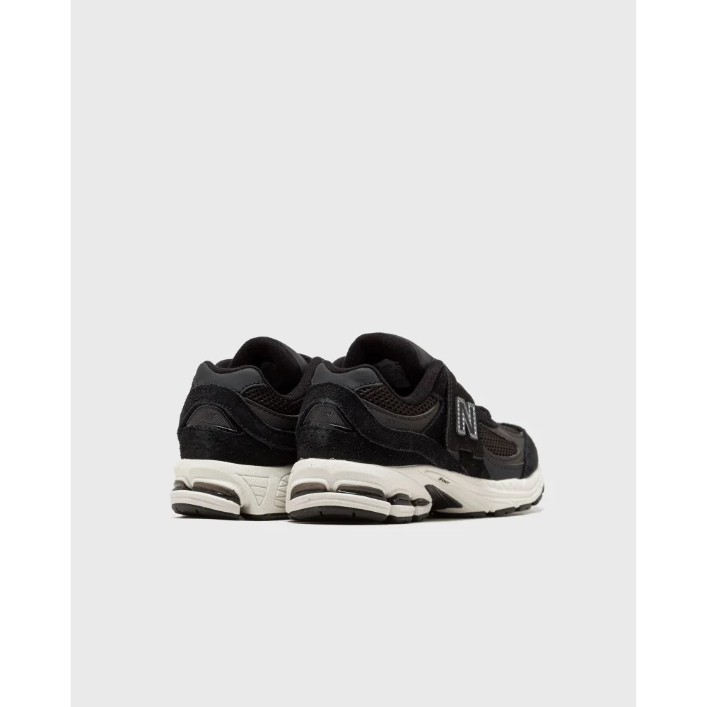New Balance 2002R PV2002BK / schwarz