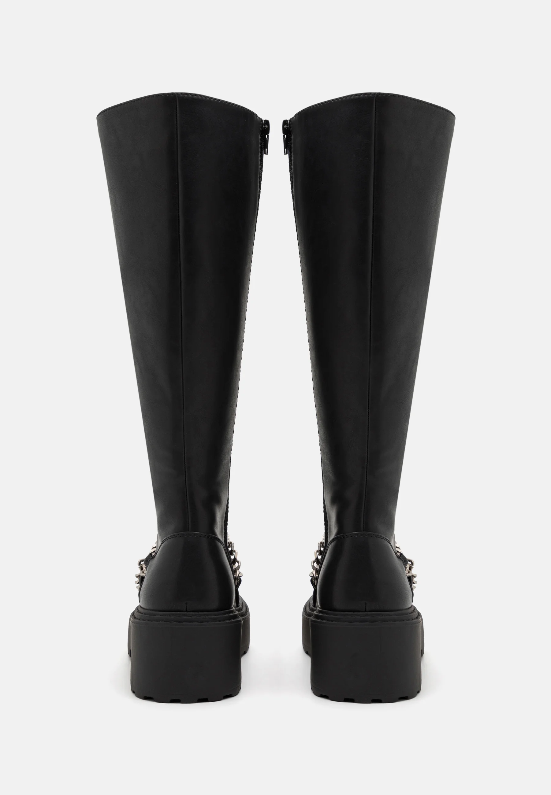 Botas de plataforma pares e impares