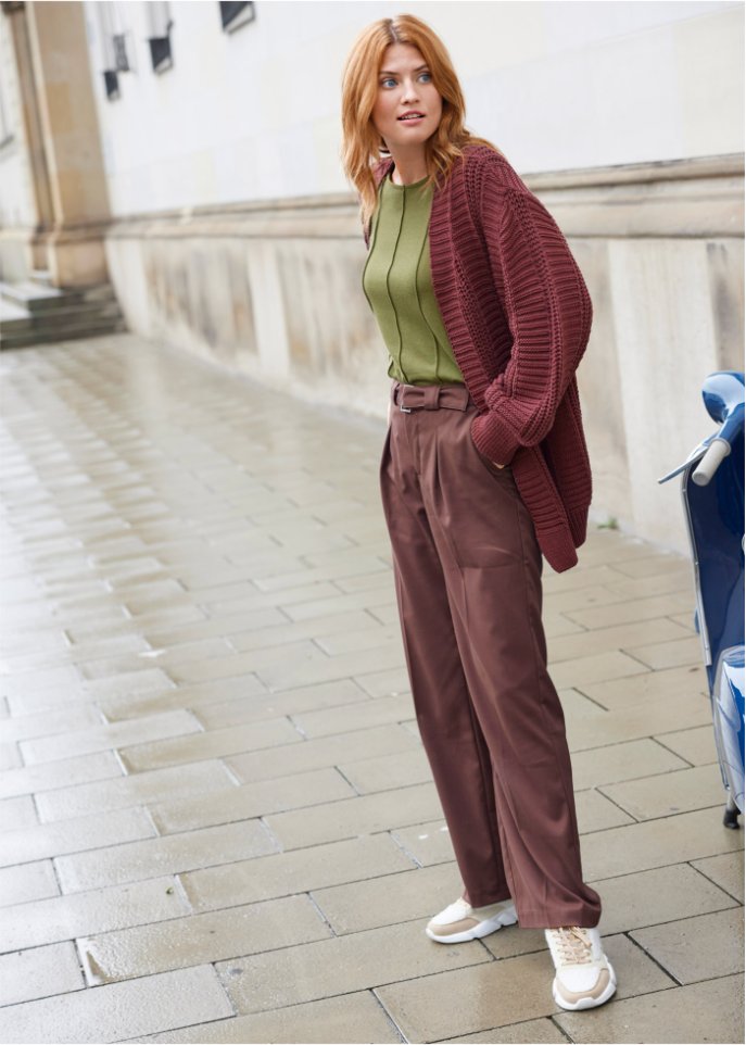 Bundfaltenhose mit Gürtel