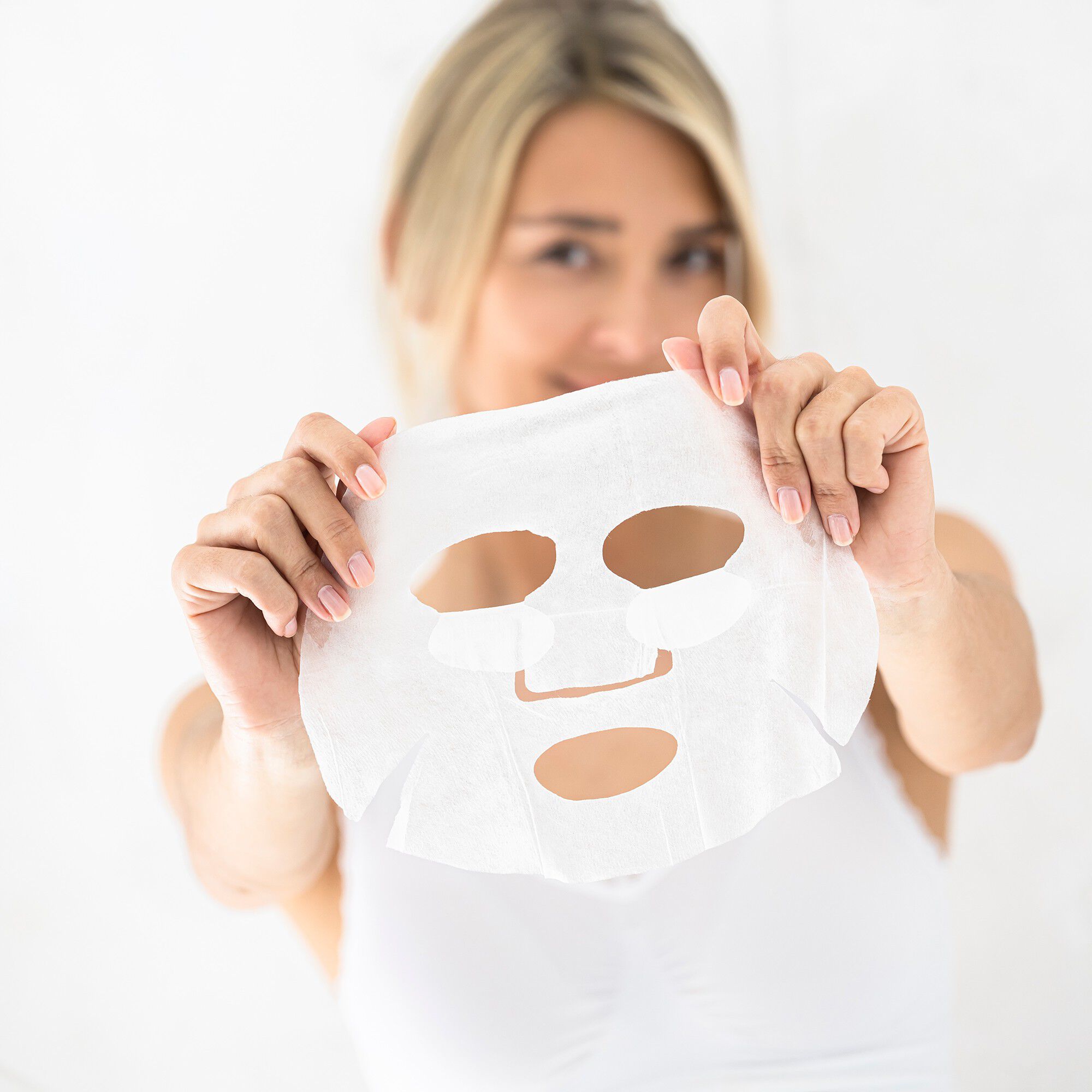Masque de soin hydratant(1) en lyocell imprégné Institut L'Action