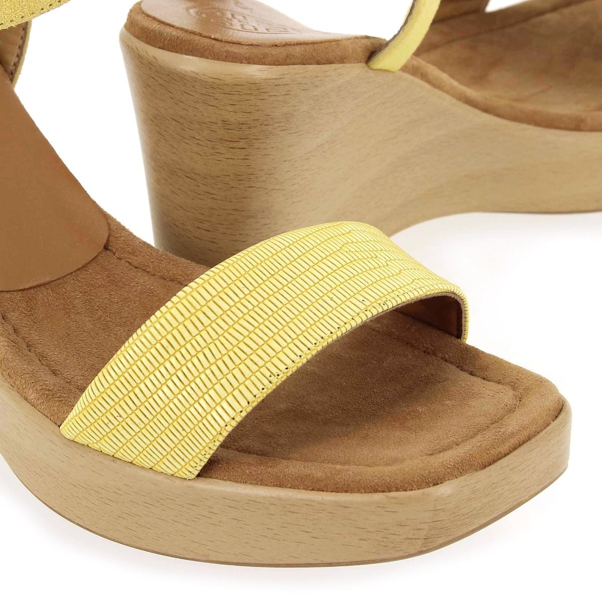 Unisa  RITA 22 - Jaune Pastel