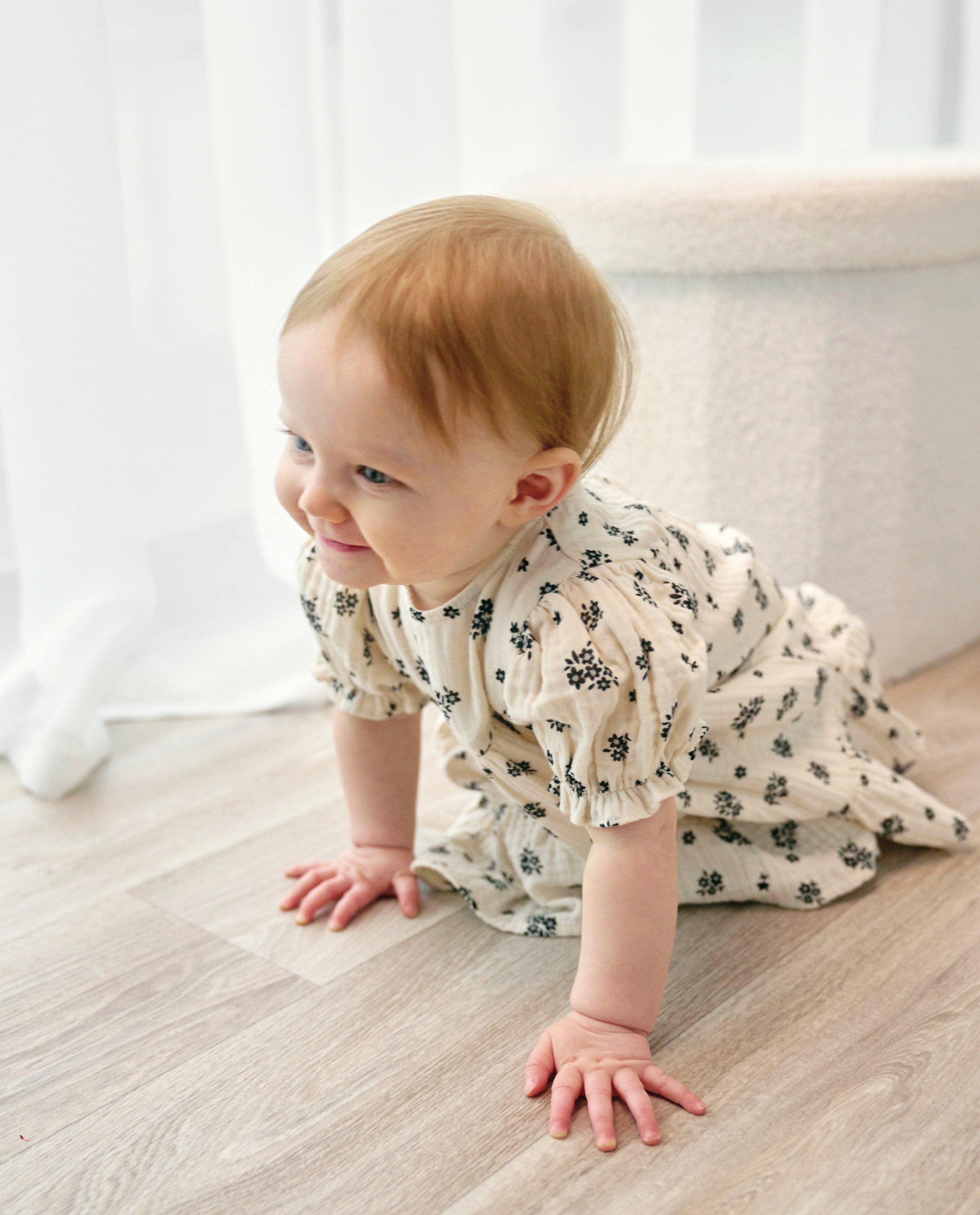 Rochie Tetra cu imprimeu floral, Cuddles and Smiles, albă