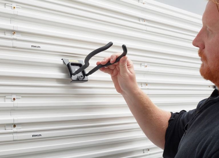 Stanley STST82609-1 Γάντζος τοίχου με ράγες® για εργαλεία κήπου