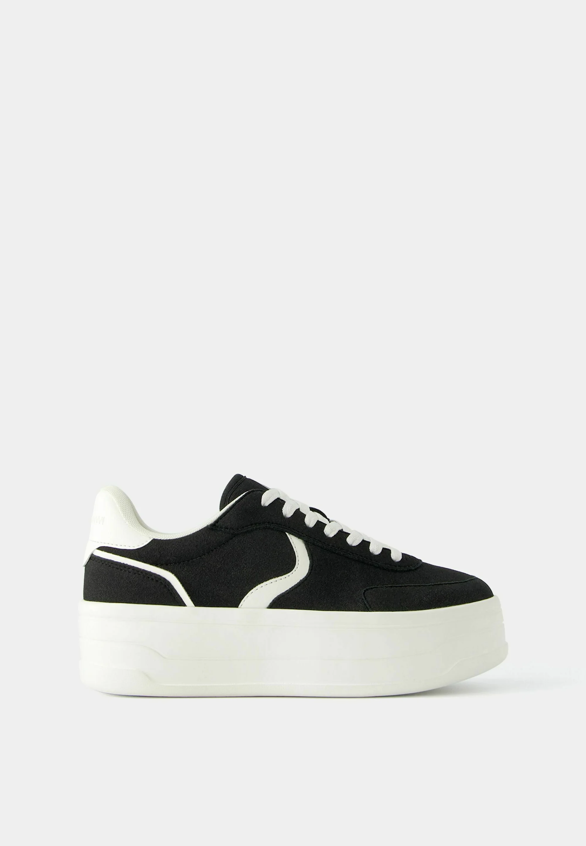 Bershka CONTRAST - Zapatillas bajas