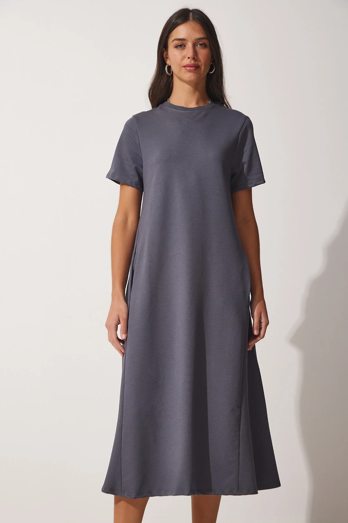 Happiness İstanbul  Anthrazitfarbenes A-Linien-Sommerkleid aus gekämmter Baumwolle UB00060