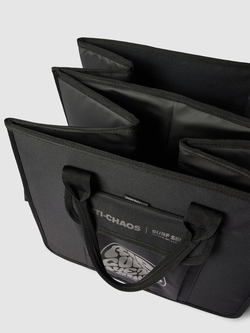 Tasche mit Label-Print in schwarz