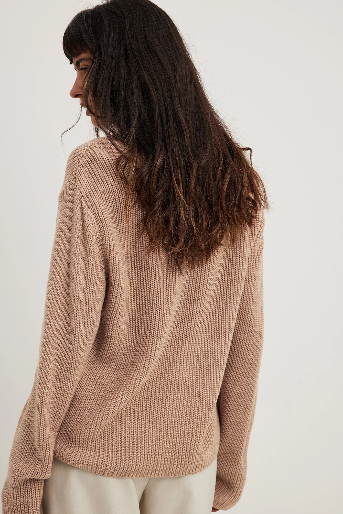 Rundhalsausschnitt Strickpullover